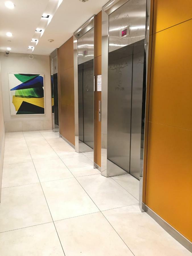 Altitude Suites Bay Street - Holiday Bonus - Free Parking Τορόντο Εξωτερικό φωτογραφία