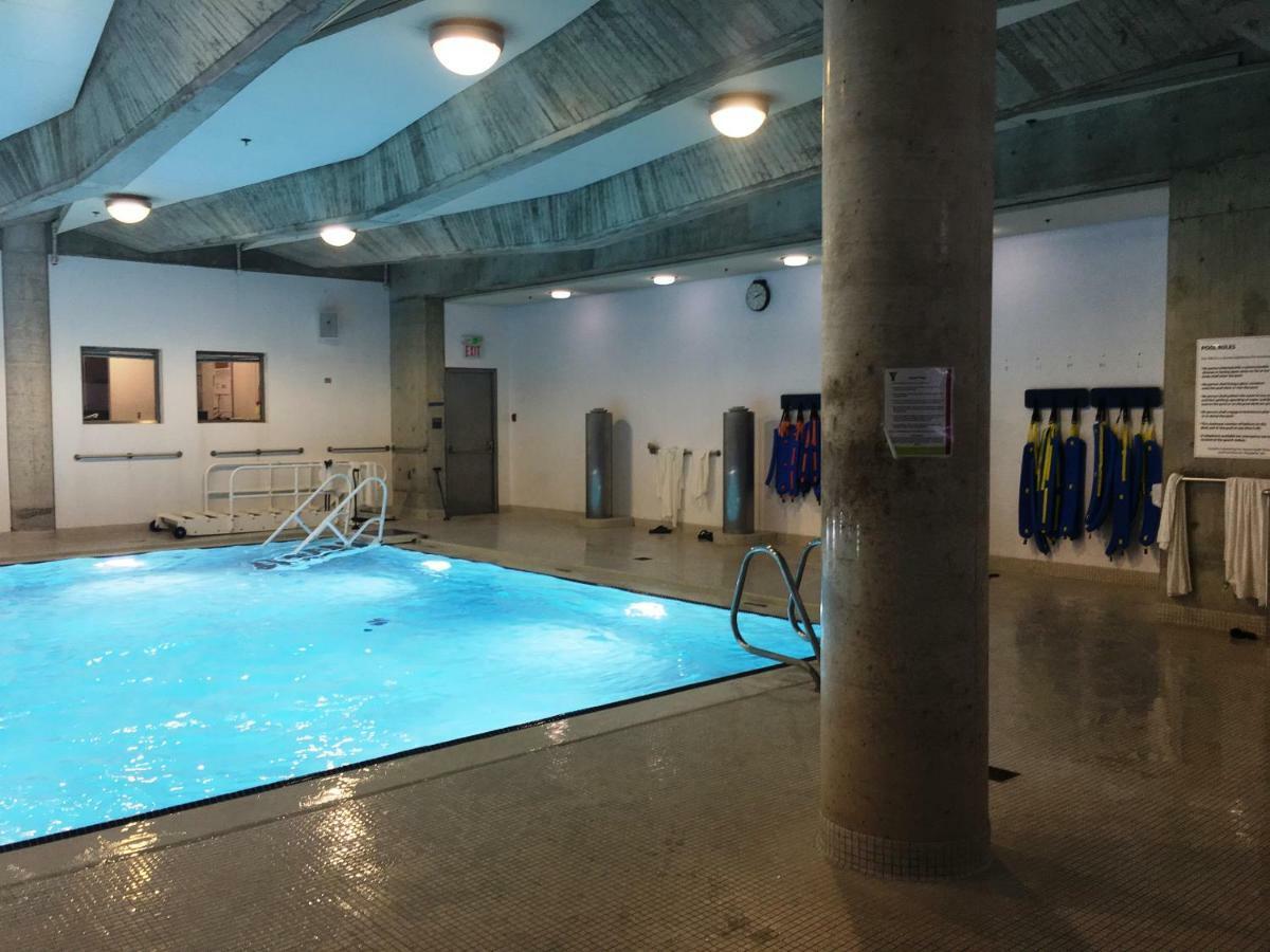 Altitude Suites Bay Street - Holiday Bonus - Free Parking Τορόντο Εξωτερικό φωτογραφία